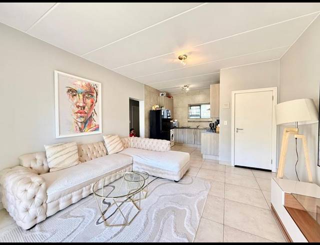 2 BEDROOM APARTMENT FOR SALE IN FOURWAYS